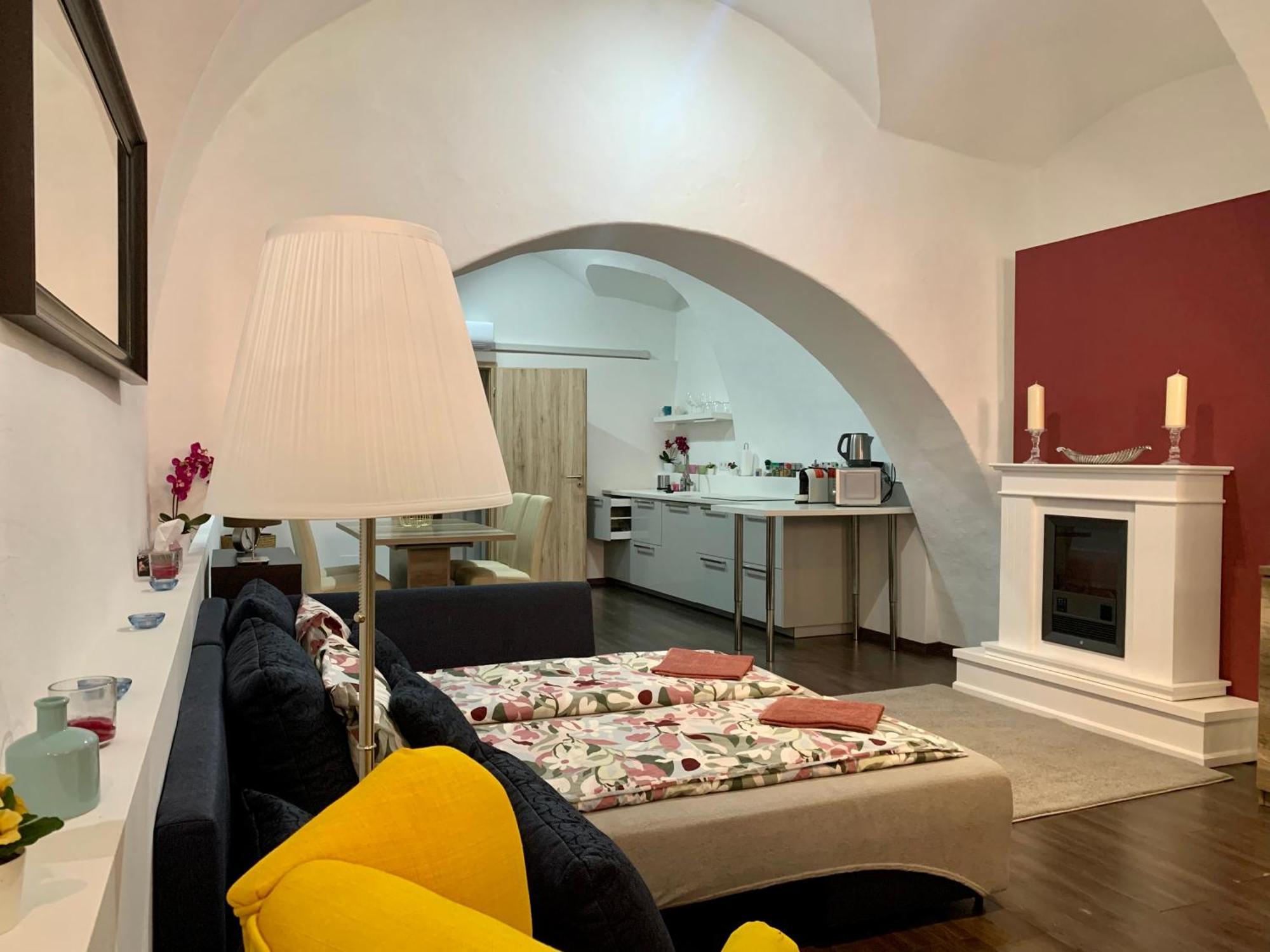 Апартаменти Nuovo Casa Шопрон Екстер'єр фото